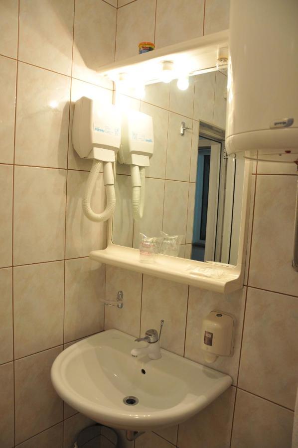 Hotel Terex Naselje Starosjedilaca Exteriör bild
