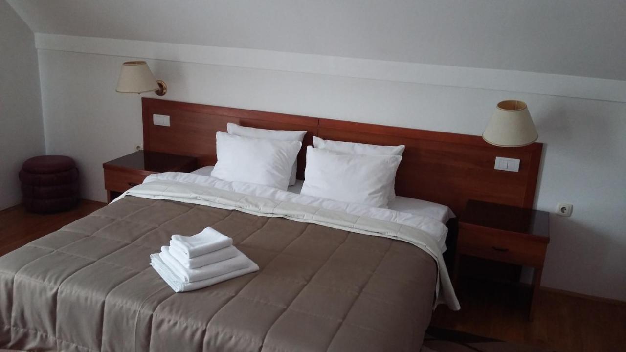Hotel Terex Naselje Starosjedilaca Exteriör bild